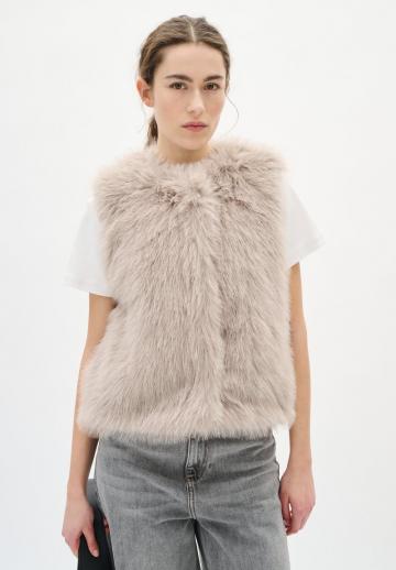 Пуховой жилет