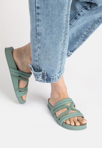 Гандбольные кроссовки