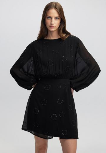 Короткое платье