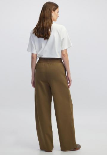 Спортивные штаны