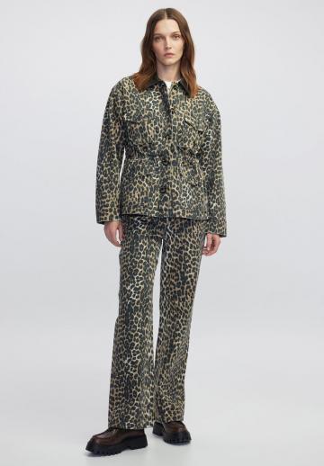 Джинсовая куртка