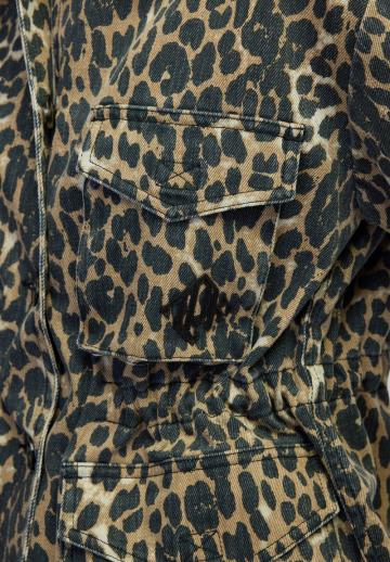 Джинсовая куртка