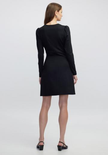 Короткое платье