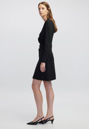 Короткое платье