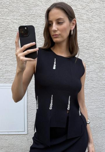 Пуловер без рукавов