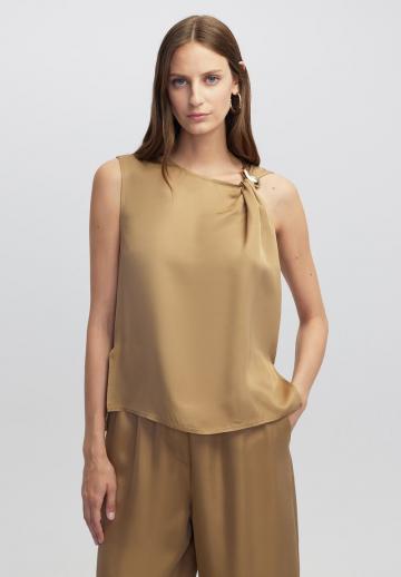 Блузка без рукавов