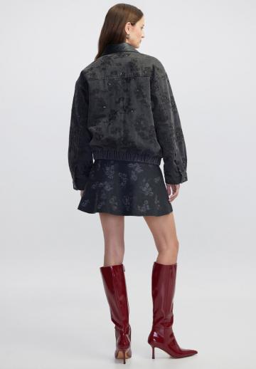 Джинсовая куртка