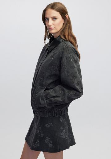 Джинсовая куртка