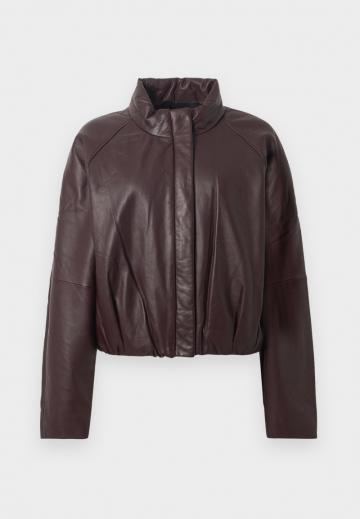 Кожаная куртка