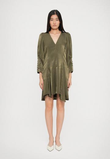 Коктейльное платье