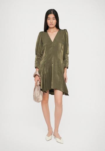 Коктейльное платье