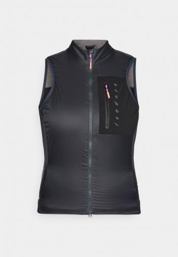 Спортивный жилет