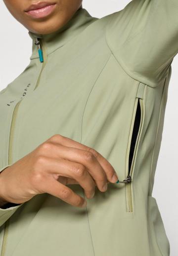 Спортивная куртка