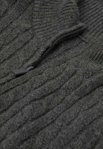 Вязаная кофта