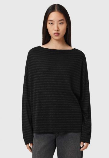 Пуловер в полоску