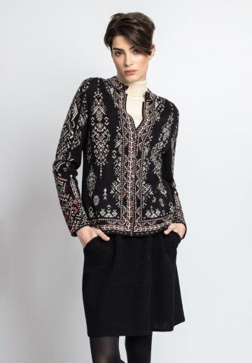 Жаккардовая вязаная кофта