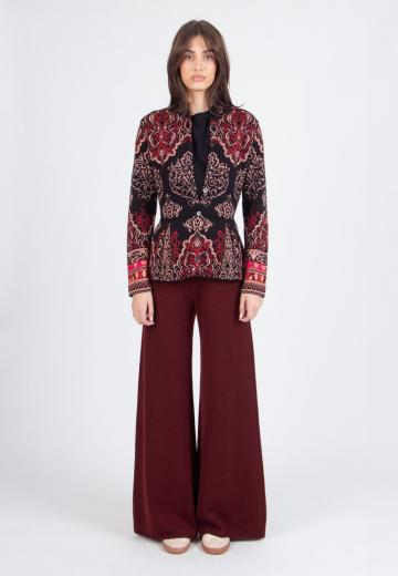 Жаккардовая вязаная кофта