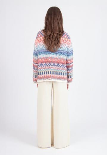 Жаккардовая вязаная кофта