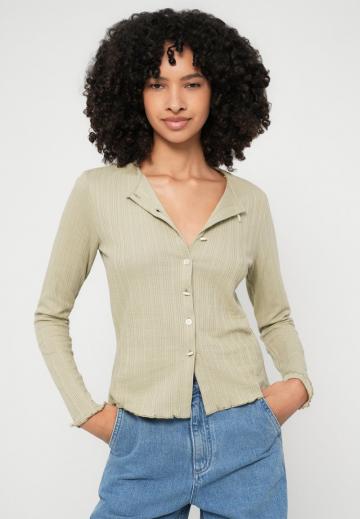 Вязаная кофта