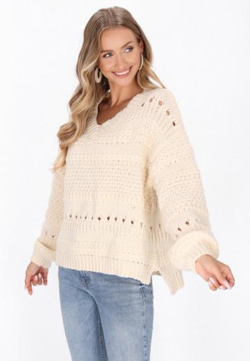 Пуловер с вырезом V