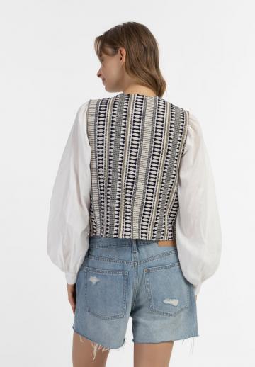 Джинсовая жилетка