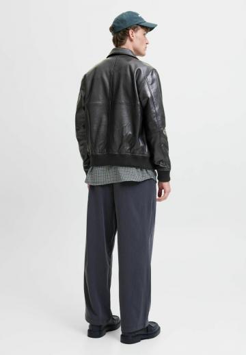 Куртка бомбер