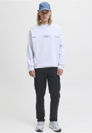 Брюки с накладными карманами