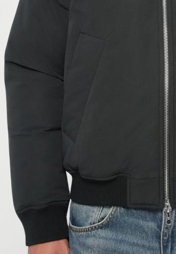 Куртка бомбер