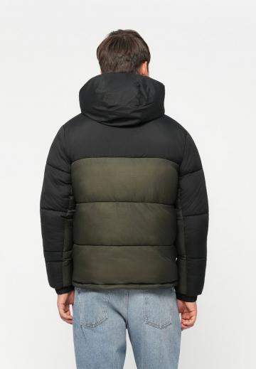 Зимняя куртка