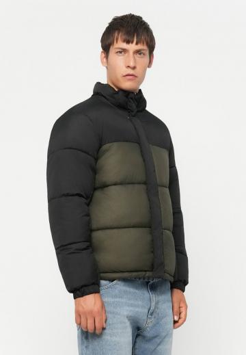 Зимняя куртка