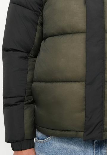 Зимняя куртка