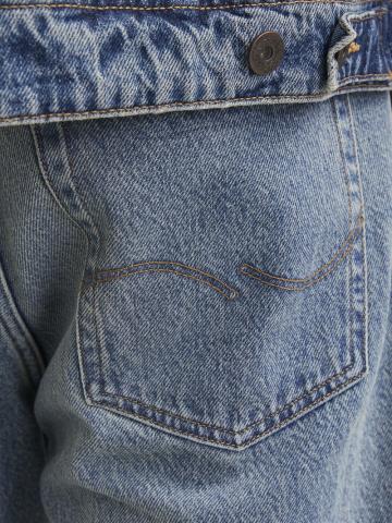 Свободные джинсы