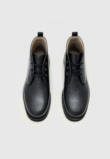 Ботинки на шнуровке