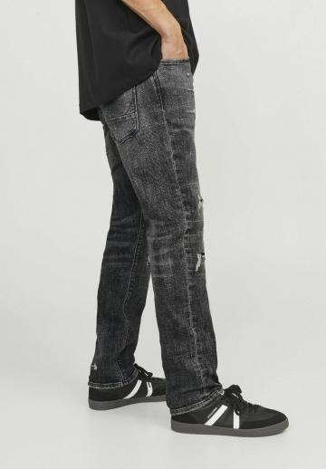 Узкие джинсы