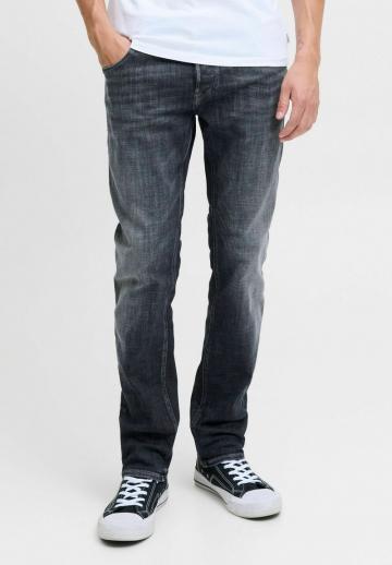 Узкие джинсы