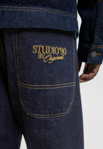 Прямые джинсы