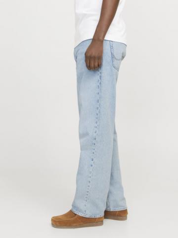 Свободные джинсы