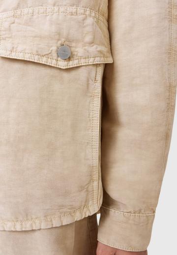 Куртка с накладнымит карманами