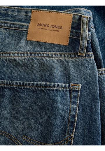 Свободные джинсы