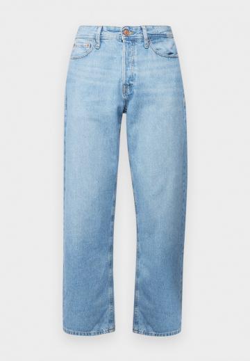 Свободные джинсы