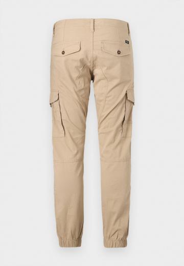 Брюки с накладными карманами