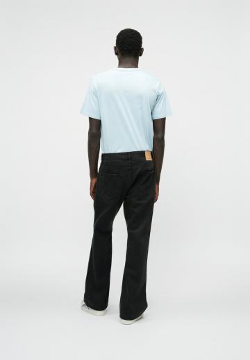 Свободные джинсы