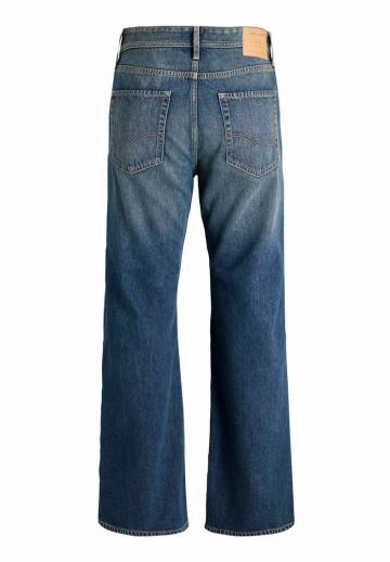 Клешеные джинсы