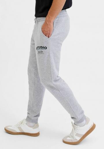 Спортивные штаны