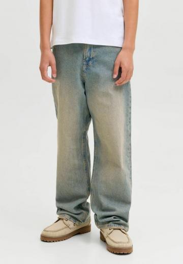 Джинсы