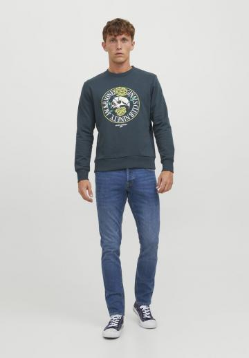 Узкие джинсы