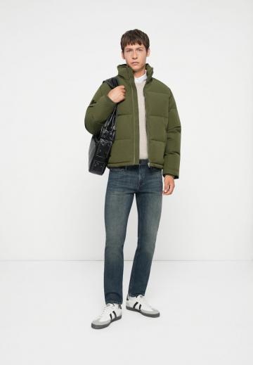 Зимняя куртка