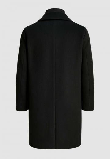 Короткое пальто