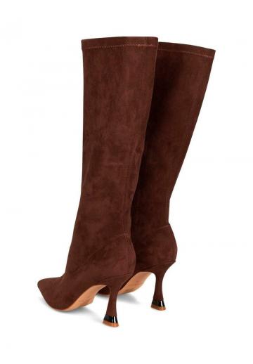 Высокие сапоги