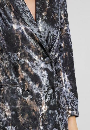 Длинный блейзер